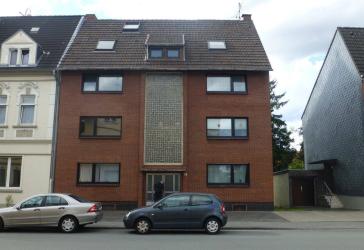 Mehrfamilienhaus mit 8 WE und 4 Garagen