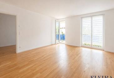 Elvira - Dachau - Perfekt geschnittene, helle 2-Zimmer-Wohnung mit großem Süd-West-Balkon