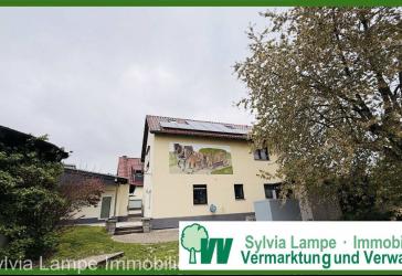 Familienwohnen trifft Gewerbe - großzügiges Anwesen mit Rückzugsort im Grünen