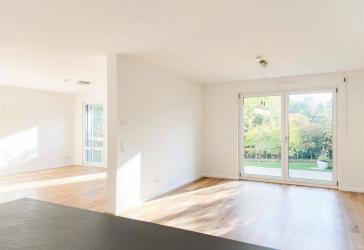 Einziehen und wohlfühlen! Hochwertige 4-Zimmer-Wohnung mit viel Sonne!