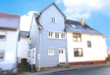 Keine Käuferprovision! Fachwerkhaus mit großer Garage in Wabern Niedermöllrich