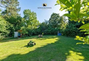 Privates Idyll auf 1.600?m² - Mehrfamilienhaus mit Garagen, Stellplätzen & viel Potenzial