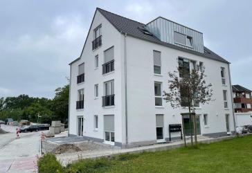 Wohnung, 2 Zimmer mit EBK, Balkon und Stellplatz