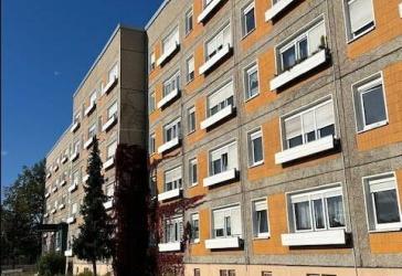 Bezugsfertige seniorengeeignete 2-Raumwohnung mit Dusche und Aufzug