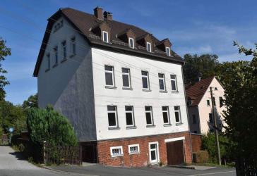 Großes Mehrgenerationenhaus oder Kapitalanlage!
