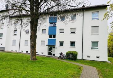 Böblingen: Gut geschnittene 3 ZW in zentraler Lage
