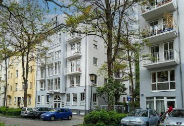 In exzellenter Citylage von München-Neuhausen | Moderne, lichtdurchflutete DG-Maisonette-Wohnung