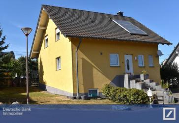 Freistehendes Einfamilienhaus mit großem Garten in ruhiger Wohnlage von Hermeskeil-Höfchen