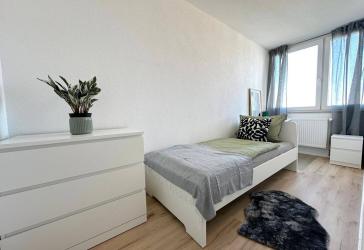 Zwei möblierte Zimmer frei in moderner WG - Wiener Straße 81, Frankfurt-Oberrad!