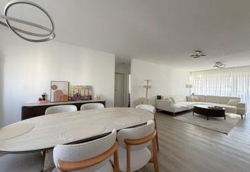 Großzügige, modernisierte 4,5-Zimmer-Wohnung mit Balkon in Remseck-Aldingen