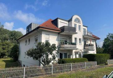 Bezugsfreies Dachgeschoss mit 2 Balkonen, EBK und attraktivem Grundriss