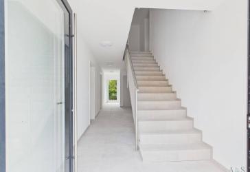 Moderne EG-Wohnung mit Terrasse und eigenem Garten - barrierefrei & energieeffizient