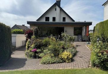 Haus mit großem Garten