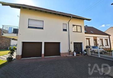 Zwei Häuser - ein Preis! Großzügiges Wohnensemble mit ca. 327 m² Wohnfläche, Baugrundstück optional erhältlich
