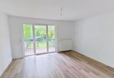 Sanierte 3-Zimmer-Wohnung mit BALKON und EINBAUKÜCHE