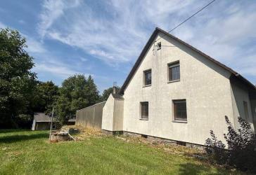 Objekt-Nr.: 10125 - Einfamilienhaus in Bestlage mit großem Potential zur individuellen Gestaltung in Plauen (Oberlosa)