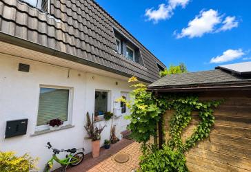 Aufgepasst: Großes Reihenmittelhaus mit Carport in Bargteheide zu verkaufen