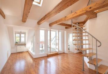 *Wohnen über den Dächern von Fürth!*- Individuelle Dachterrassenwohnung in bester Innenstadtlage
