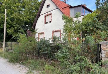 Charmanter Vierseitenhof mit großem Potenzial zur Komplettsanierung