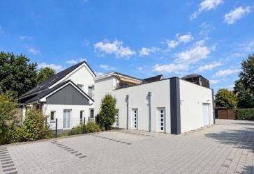 Großzügige 5-Zimmer-Wohnung mit riesiger Dachterrasse – ca. 140 m² in zentrumsnaher Lage von Oldenburg