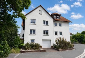 Schickes 3-Familienhaus mit Garagen OT Seßlach