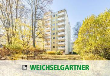 Erbbaurecht: Vermietete Eigentumswohnung mit Ost-Balkon und Blick in den grünen Innenhof