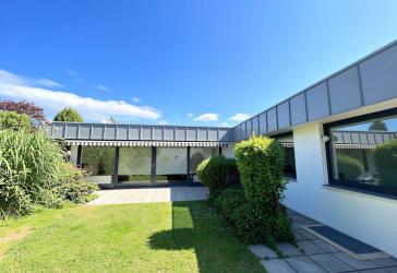 Großer Bungalow mit Einliegerwohnung in beliebter Wohnlage