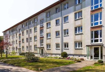 Wohnung im Grünen und mit Balkon