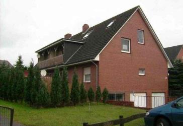 Helle 4,5-Zimmer-Obergeschosswohnung mit Balkon & Garage