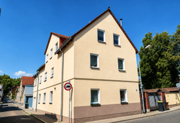 Hochwertig modernisierte und barrierearme 4-Zimmer-Eigentumswohnung mit Stellplatz in Erfurt-Hochheim
