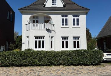 RESERVIERT Stilvolle Stadtvilla mit Altbauflair in zentraler Bestlage von Husum