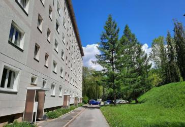 Helle 3-Zimmer-Wohnung mit Balkon in Suhl - Jetzt mieten und sparen!