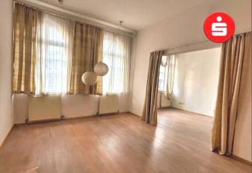 5,5-Zimmer-Wohnung direkt am Rosenaupark