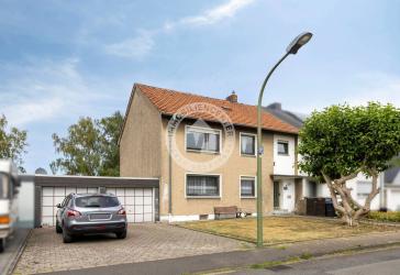 Großzügiges Wohnhaus mit vielseitigen Nutzungsmöglichkeiten und Ausbaupotenzial