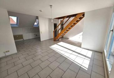 Zentral gelegene 4-Zimmer Maisonettewohnung mit 70m² Dachterrasse und Tiefgaragenstellplatz
