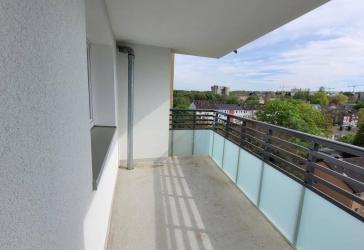 BN-Duisdorf. - 2 ZKB mit Balkon u. Panoramaausblick -
