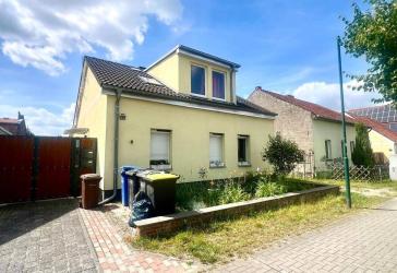 Charmantes Einfamilienhaus mit Nebengebäude - umfassend saniert und erweitert in familienfreundlicher Lage