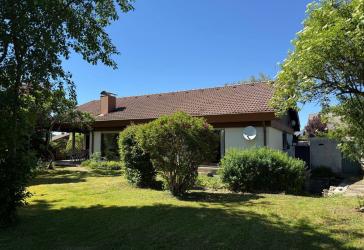 Einfamilienhaus im Bungalow-Stil mit viel Potential in ruhiger Lage von Isny-Rohrdorf