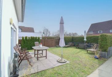 Modernes Einfamilienhaus mit Terrasse, Sauna und Garage in Langenhagen