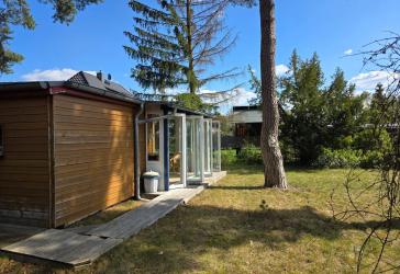 Heinze-Immobilien (IVD): Baugrundstück mit Wochenendhaus, zentral doch schön ruhig gelegen