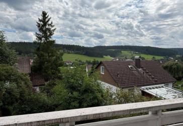 Dreifamilienhaus mit vielseitigem Potenzial ideal für Kapitalanleger, Mehrgenerationen oder Eigennutzung.