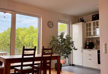 Helle 4-Zimmer Penthouse Wohnung mit großer Dachterasse