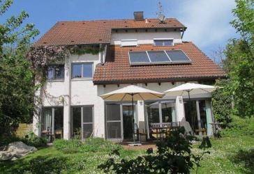 Charmantes Haus mit schönem Garten in einem Außenort von Langenzenn