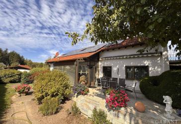 Ein Haus mit Charakter und einem Garten zum Genießen