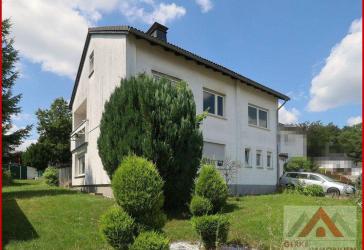 Familienfreundliches EFH mit Einliegerwohnung in begehrter Lage von Brilon