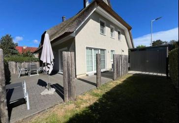 Ferienhaus Zingst: hochwertige Doppelhaushälfte mit gehobener Ausstattung u. Sauna