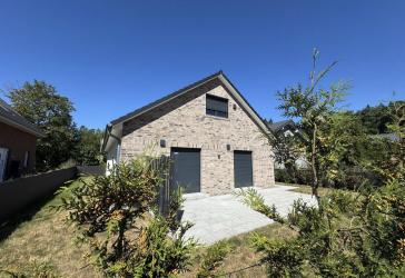 ***MODERNES EINFAMILIENHAUS MIT WÄRMEPUMPE ZU VERMIETEN***