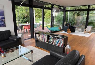 Helles HUF-Haus auf Zeit (22 Monate) – All inclusive Miete, voll möbliert, & Garten, Erl. Tennenlohe
