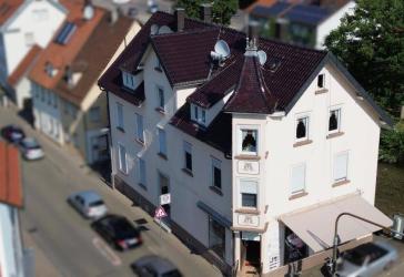 Mehrfamilienhaus mit Ladeneinheit u. guter Zukunftsperspektive in zentrumsnaher Lage an der Echaz!