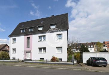 Investitionschance: Top gepflegtes Mehrfamilienhaus mit Garagen in ruhiger Lage